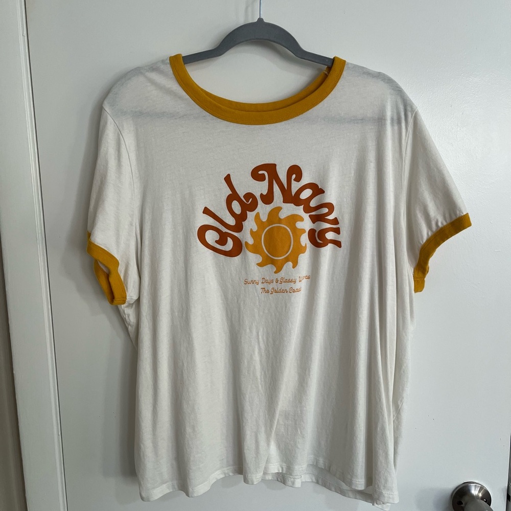 Old Navy Womens XXL Vintage Graphic T-Shirt